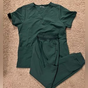 Green Mandala Scrub Set Size Medium